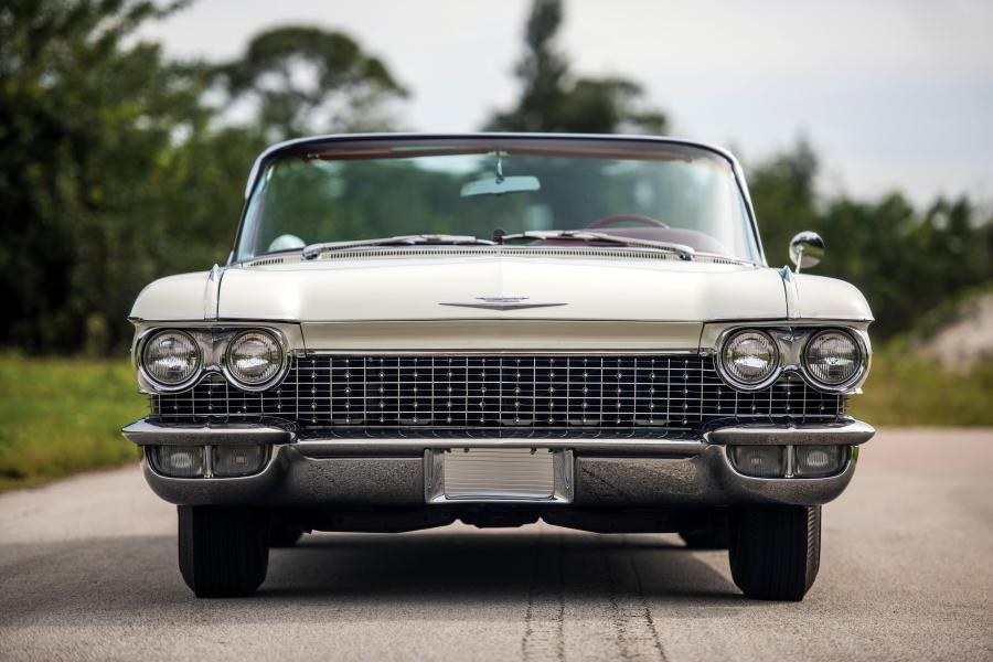  Cadillac Eldorado Biarritz Convertible 1960 года  (фото 14 из 49)